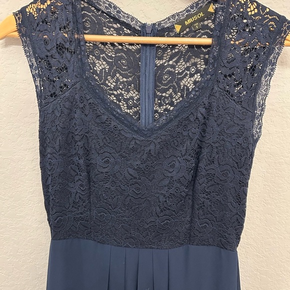 Miusol Blue Sleeveless Scoop Neck A-Line Maxi Dress - Picture 4 of 7